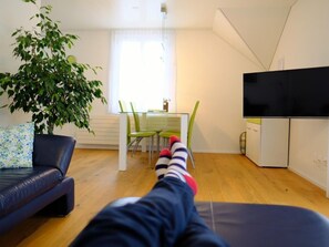 TV - Apartment Rätia by Interhome (Wolfhalden)