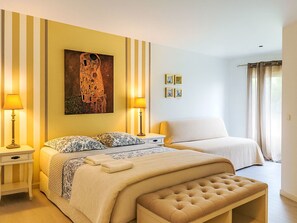 Internet - auf dem Land mit Pool by Interhome (Bédarrides)