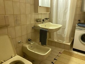 Towels - Chesa alb sco'l floc by Interhome (S-chanf)