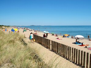 Beach - Mobilheim mit Terrasse by Interhome (Vias)