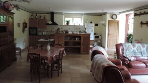 Unclassified image, 4 of 36, button - Villa Roland in Burgund 125m2 4 Sterne by Interhome (Chagny)