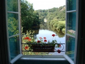 Inside other - Unterkunft mit eigenem Garten und Blick auf den Fluss by Interhome (Quimperlé)
