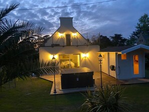 Exterior - Villa Entre 2 Plages by Interhome (Guissény)