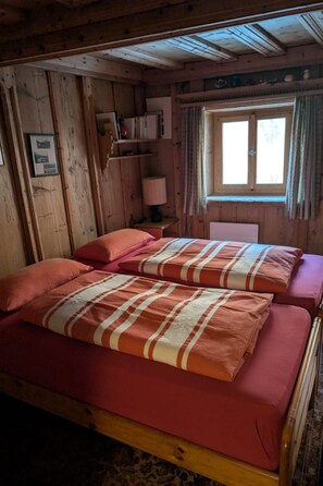 4 bedrooms, Internet - in Borgonovo by Interhome (Borgonovo)