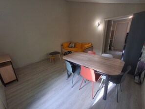 Interior - "Cottage Familly 2ch" Au Village Vacances by Interhome (Mareuil sur Lay Dissais)