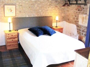 13 bedrooms, Internet - Domaine des Prairies de Latry by Interhome (Ronsenac)