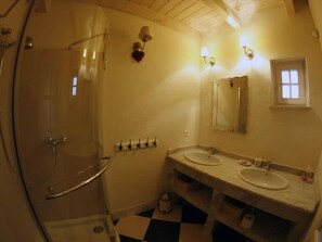 Bathroom - "Sunshine Apartment" by Interhome (Ustka)
