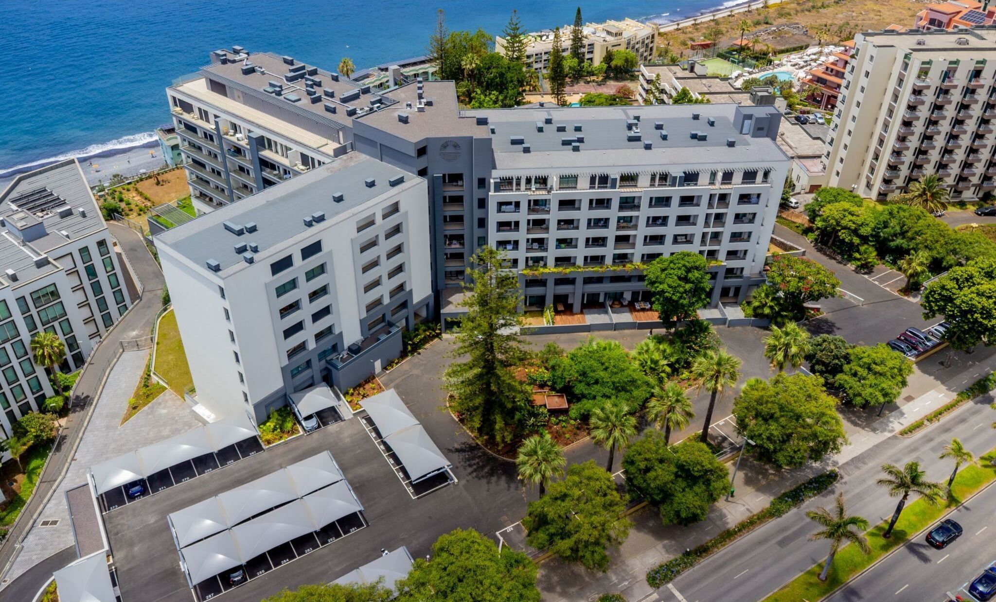 المنشأة من الخارج