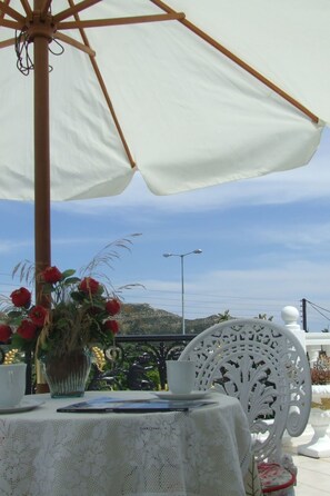 Outdoor dining - Castellino Superior Suite Studio by Interhome (Archangelos)