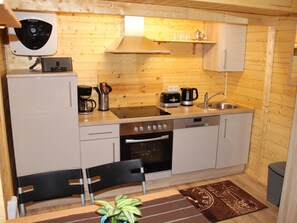Frigorifero, microonde, forno, lavastoviglie