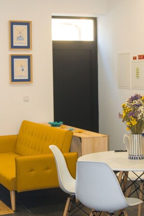 Interior - Ganz nah an der Mündung by Interhome (Aveiro)