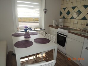 Fridge, microwave, oven, dishwasher - in Ueckermünde mit Garten by Interhome (Ueckermünde)