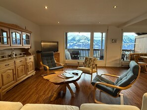 TV, DVD player - Heimetli by Interhome (Sarnen)