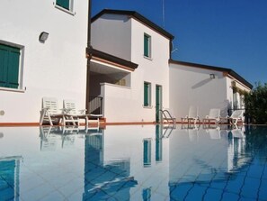 Pool - Residence TAMERICI by Interhome (Caorle)