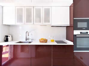 Fridge, microwave, oven, dishwasher - Aldeia Do Mar by Interhome (Vilamoura)