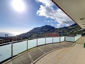 Terrace/patio - Yohannas Unterkunft by Interhome (Campanário)