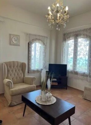 Fireplace, DVD player - Freistehende Ferienvilla Asteria by Interhome (Matala)