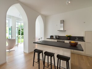 Fridge, microwave, oven, dishwasher - Villa Seeblick Binz by Interhome (Binz)