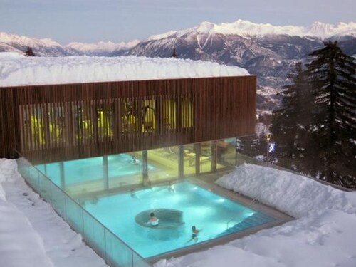 Ski-in Wohnung in Anzere mit Parkplatz by Interhome