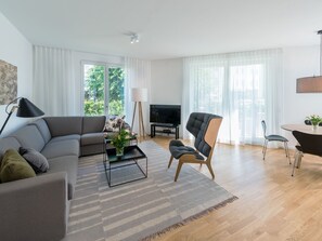 TV - Strandhaus Seeblick by Interhome (Binz)