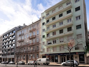 Exterior - Admiral 77 by Interhome (Lisbon)