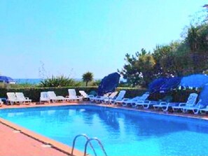 Pool - Blaue Flucht Korsika by Interhome (San Giovanni di Moriani)
