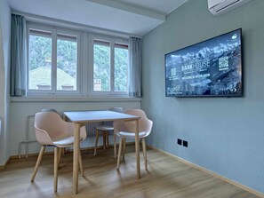 Dining - BankHouse Apt. XL403 by Interhome (Interlaken)