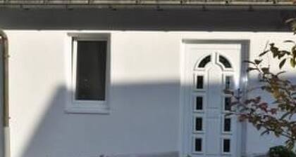 am Waldesrand by Interhome