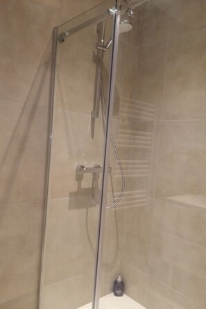 Towels - Privathof Barbecue Stadtzentrum Voltaire by Interhome (St Quentin)