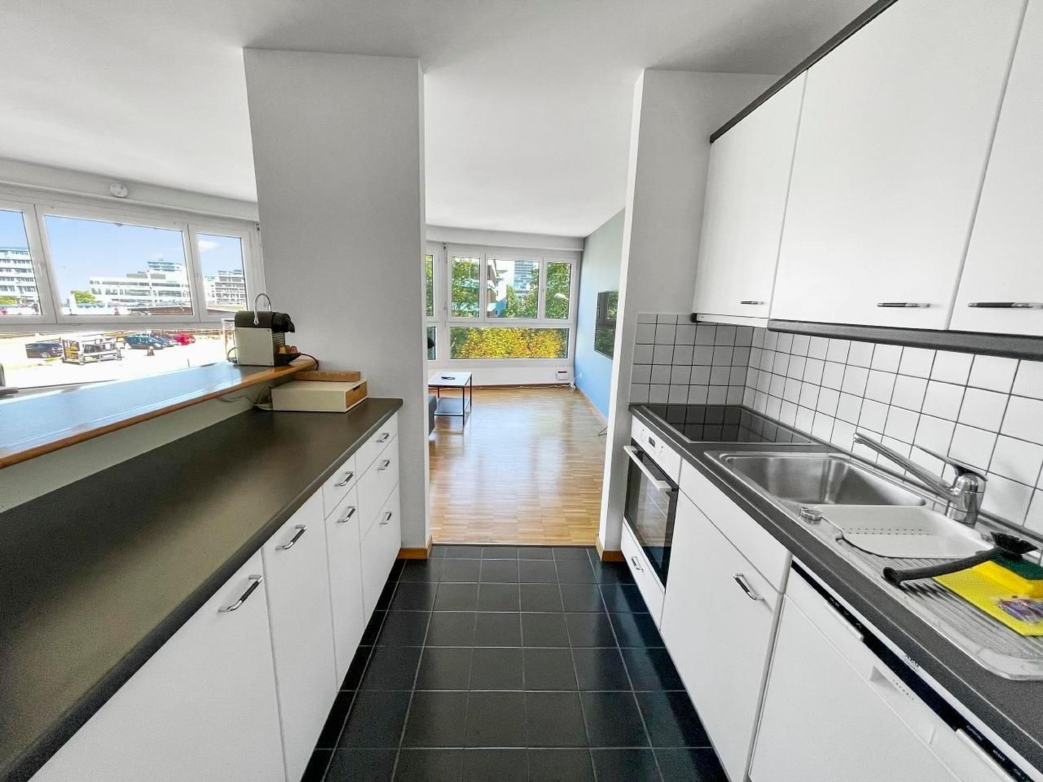 Kühlschrank, Mikrowelle, Ofen, Geschirrspüler