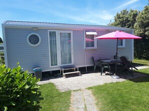 Outdoor dining - Mobilheim O'Hara 6p camping Scheldeoord Baarland by Interhome (Baarland)