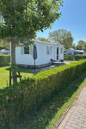 Terrace/patio - Mobilheim "Camping Scheldeoord" by Interhome (Baarland)