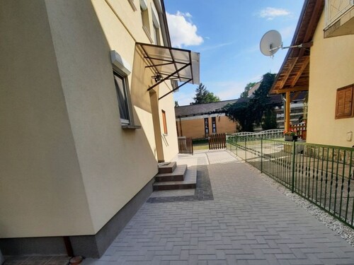 Klimatisiertes Ferienhaus in Bükfürdö mit Garten by Interhome