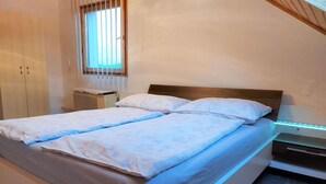 Room - Schön eingerichtetes Appartement für 10 Personen by Interhome (Balatonlelle)