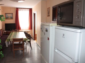 Interior - Schön eingerichtetes Appartement für 10 Personen by Interhome (Balatonlelle)