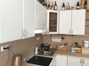 Fridge, microwave, oven, dishwasher - Wohnung auf einem eingezäunten Grundstück by Interhome (Litomysl)
