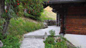 Enceinte de lâhĂ©bergement