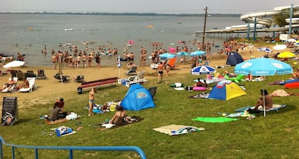 HĂŒtte mit Garten, Grill und Terrasse by Interhome