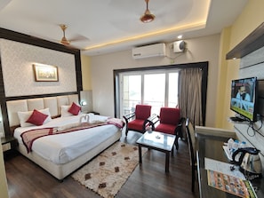 Premium bedding, desk, laptop workspace, soundproofing - Sagar Kanya International (Puri)