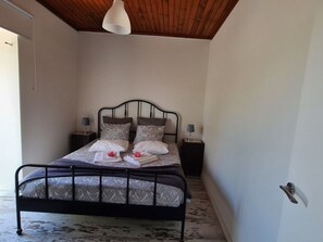 Internet - Haus in einem Bauernhof zwischen Weinbergen 2 by Interhome (Ribafria)