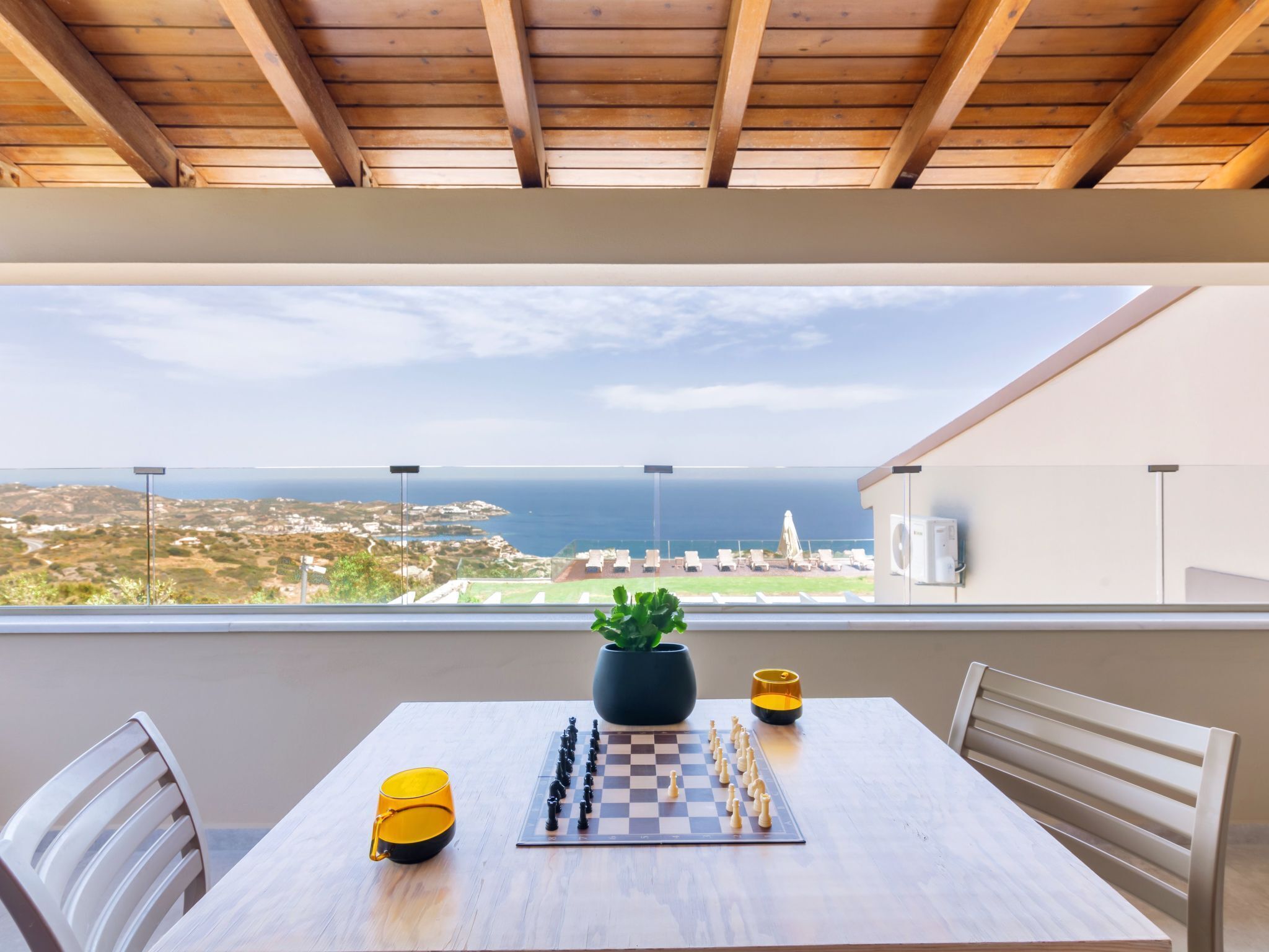 屋外ダイニングエリア