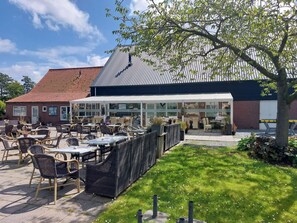 Outdoor dining - Buurtweg 75 by Interhome (Stavenisse)