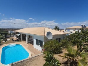 Pool - "brigitte" mit Pool by Interhome (Altura)