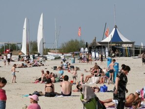 Beach - Melkstaartje by Interhome (Makkum)