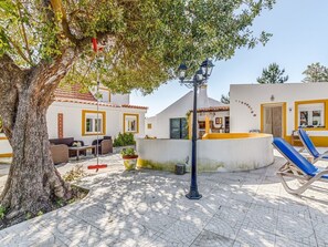 Terrace/patio - Die Welt des Mondes 2 by Interhome (São Simão)