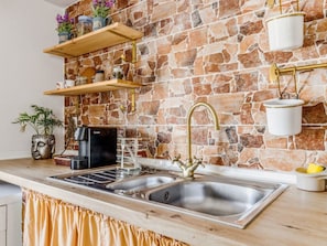 Fridge, microwave, dishwasher, cookware/dishes/utensils - Die Welt des Mondes 2 by Interhome (São Simão)