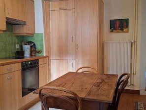 Fridge, oven, dishwasher, cookware/dishes/utensils - Maison Ruth/Galerie by Interhome (Saint-Ursanne)