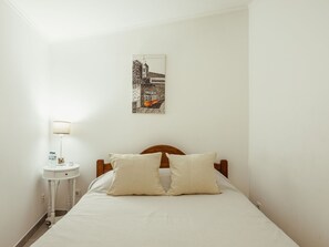 Internet - Nette Wohnung mit Kleinem gemeinsamem Pool by Interhome (Miraflores)
