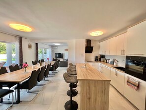 Fridge, microwave, oven, dishwasher - Villa Hidden Gem by Interhome (Novi Vinodolski/Bribir)
