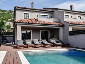 A heated pool - Villa George by Interhome (Novi Vinodolski/Bribir)